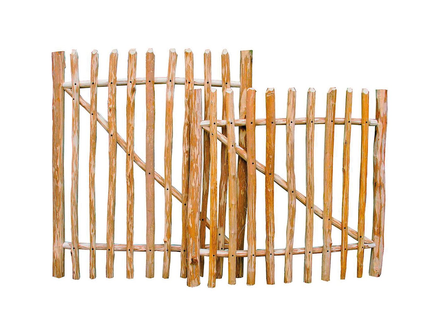 Haselnuss Vorgartenzauntor, naturbelassen, 100 cm breit, aus senkrechten, naturbelassenen Holzlatten mit Querstreben gefertigt, rustikale Optik, Produktfoto auf weißem Hintergrund