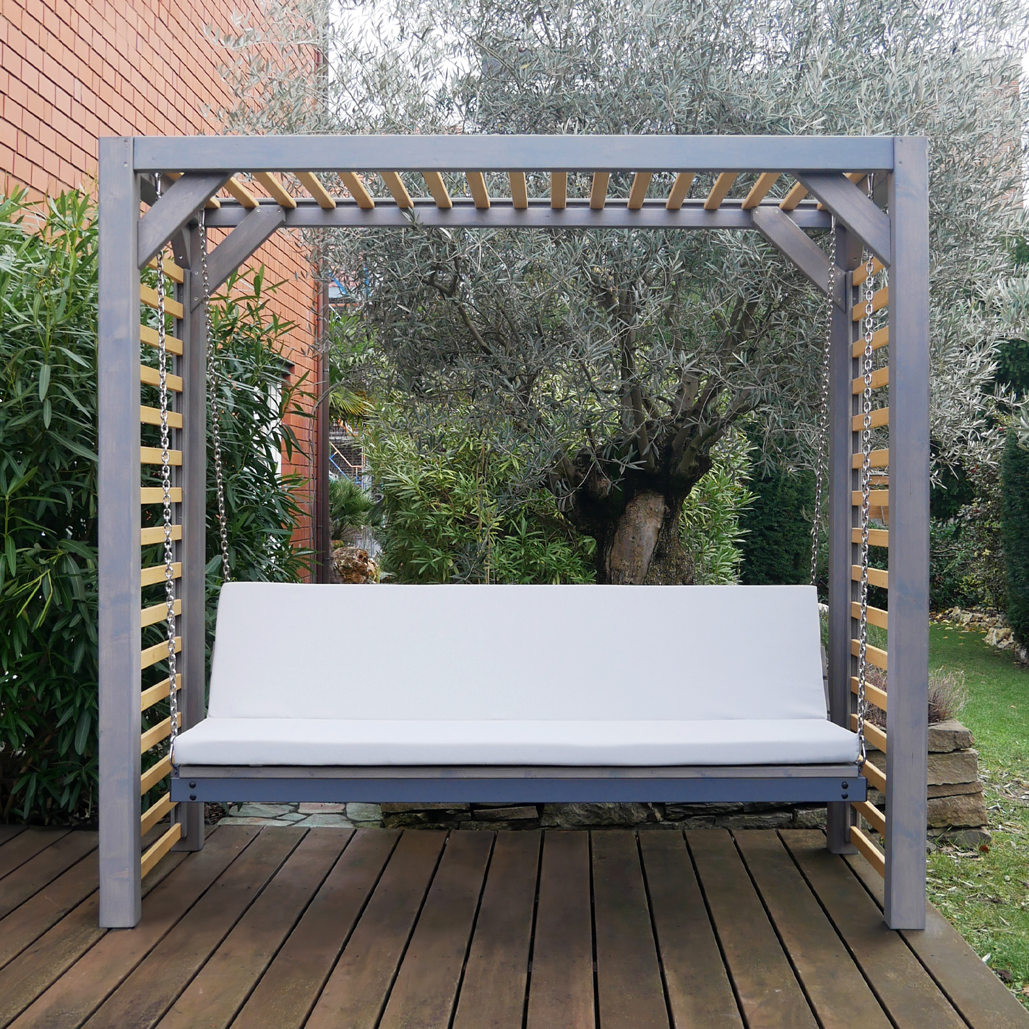 Pergola-Schaukel – Frontansicht  (Sitzauflage nicht im Lieferumfaang enthalten)