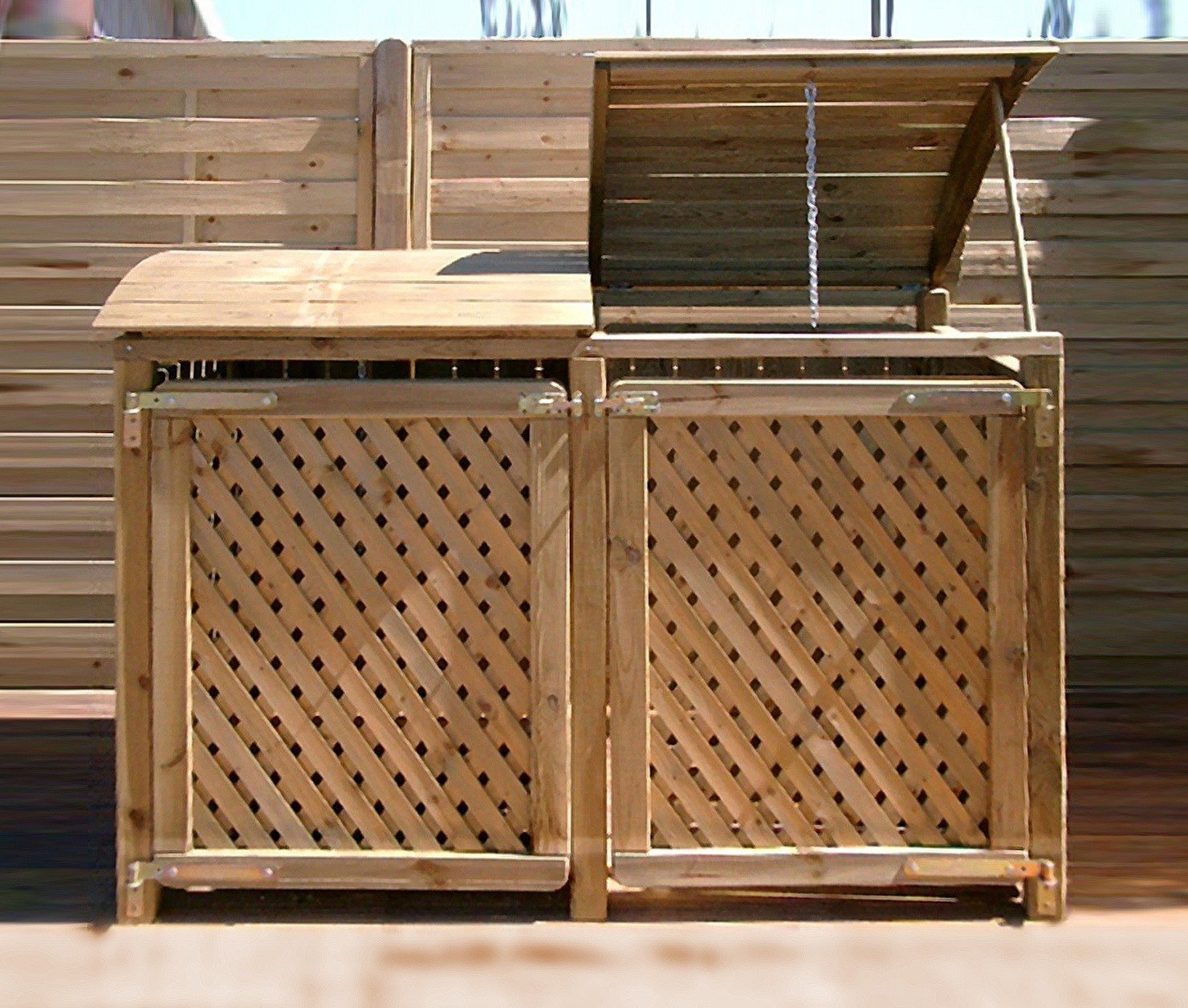 Mülltonnenbox für zwei 240-Liter-Tonnen