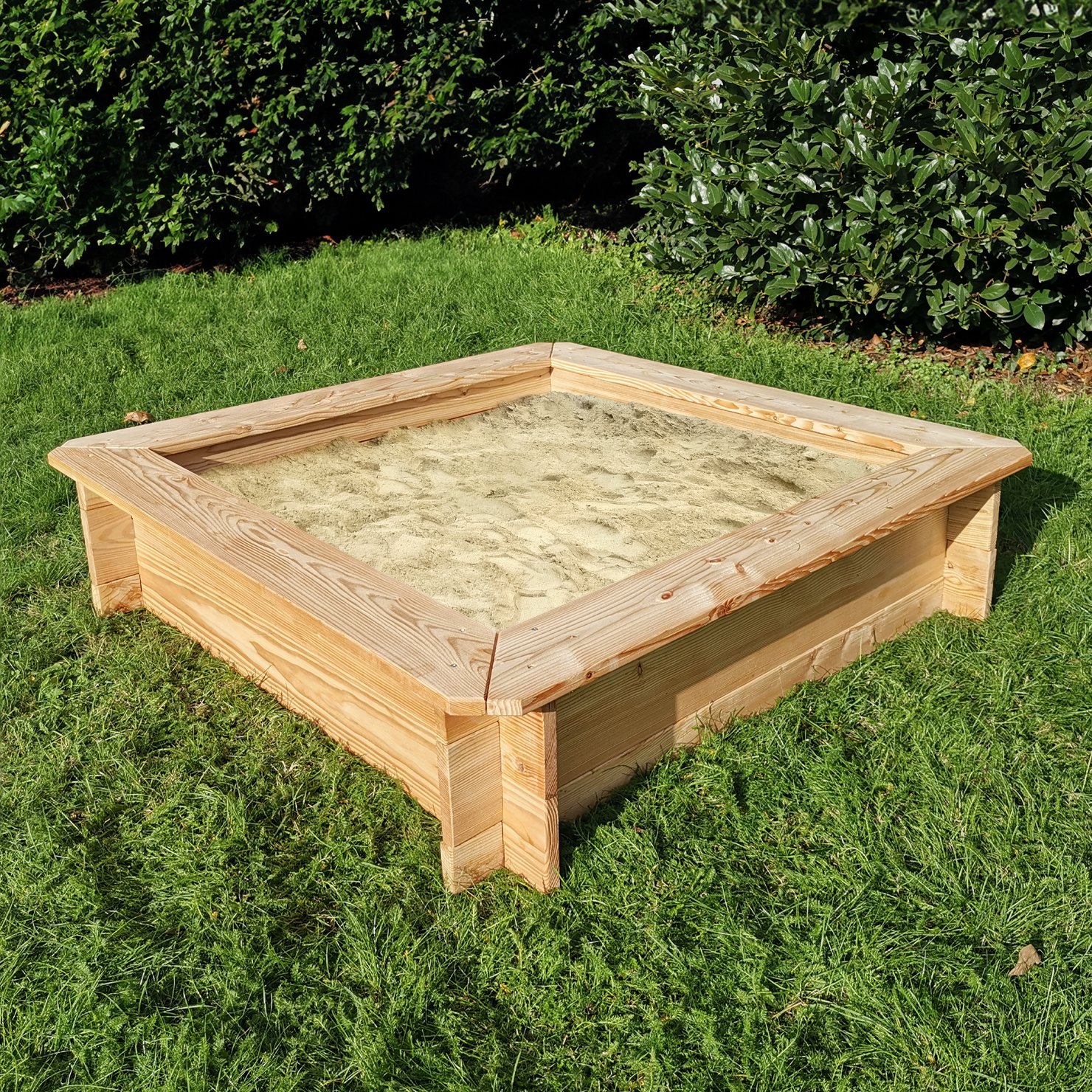 Sandkasten Celine –  125 x 125 x 31 cm